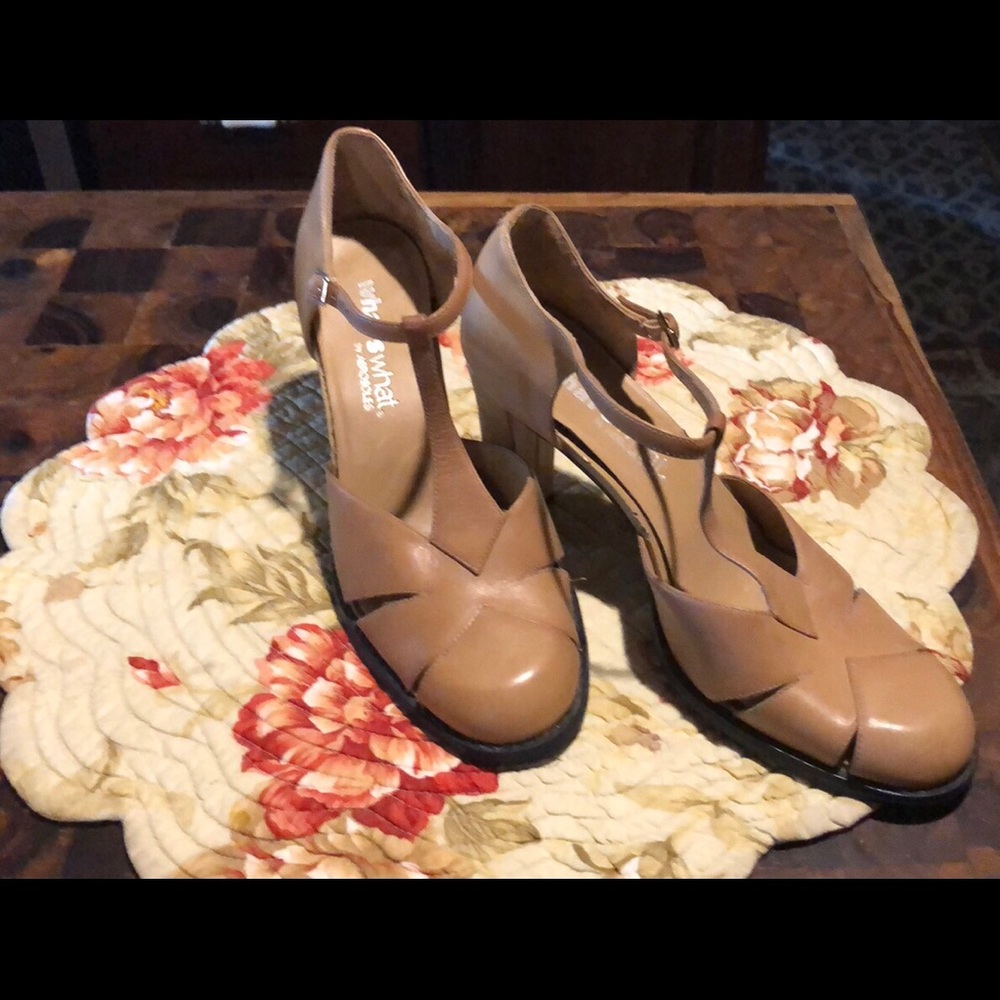 What’s What by Aerosoles- 3 1/2” T-Strap Pump